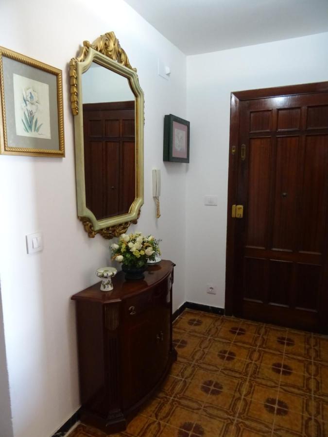 Piso En Centro Urbano De Puentedeume Con Terrazaアパートメント エクステリア 写真