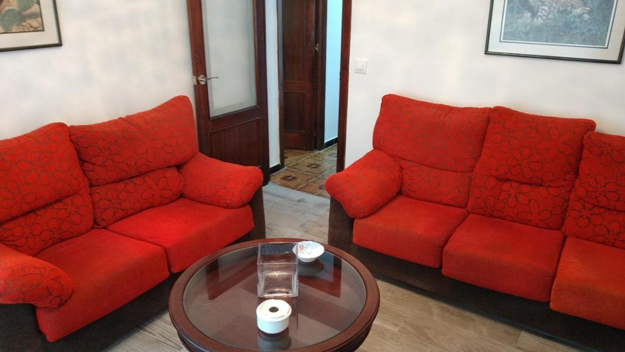 Piso En Centro Urbano De Puentedeume Con Terrazaアパートメント エクステリア 写真